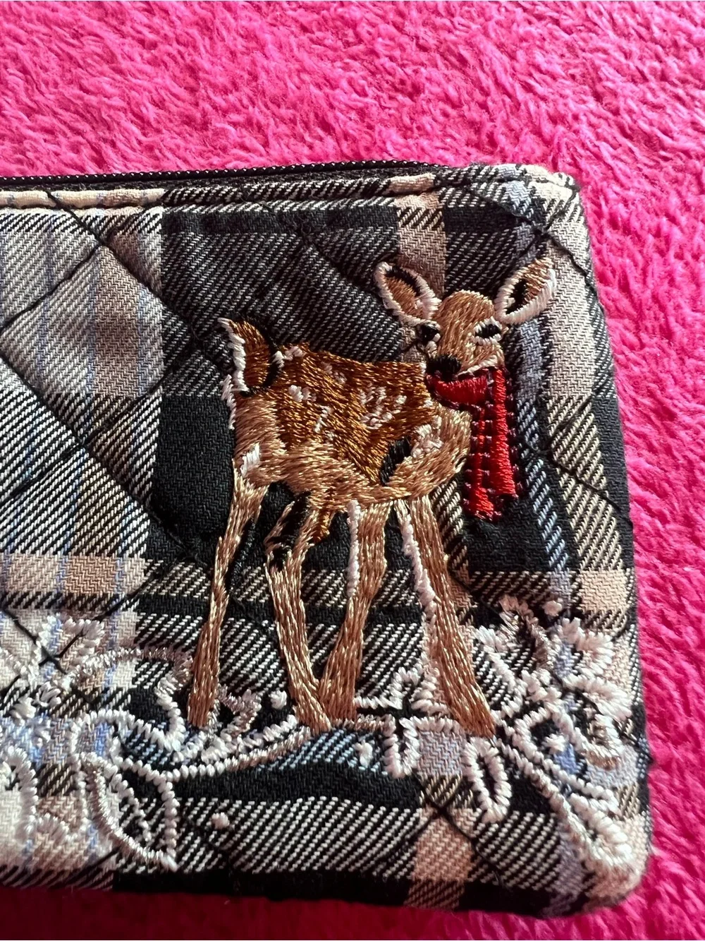 Cozy Plaid Reindeer Zip ID Vera Bradley - Picture 2 of 4